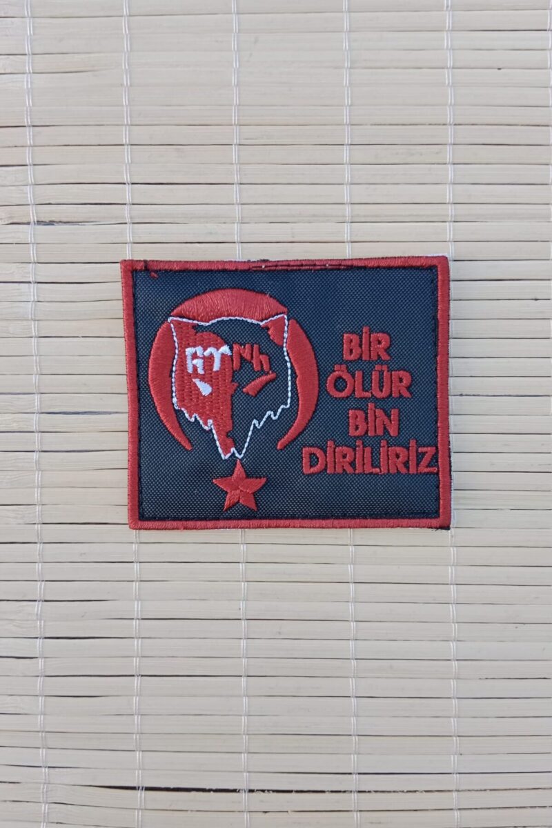 Bir Ölür Bin Diriliriz Kırmızı Nakış işlemeli Arma Peç Patch - Görsel 4