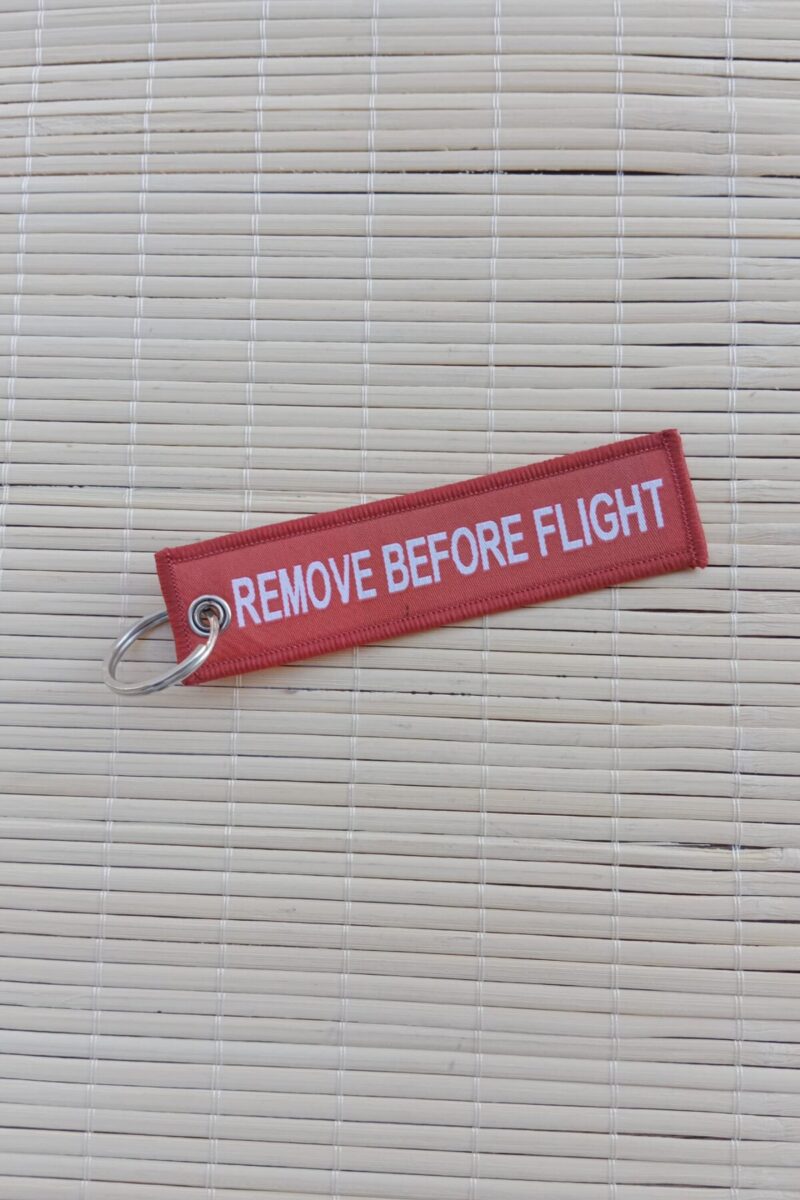 F-16 Remove Before Flight Yazılı Kırmızı Beyaz Nakış işlemeli Bez Anahtarlık - Görsel 2