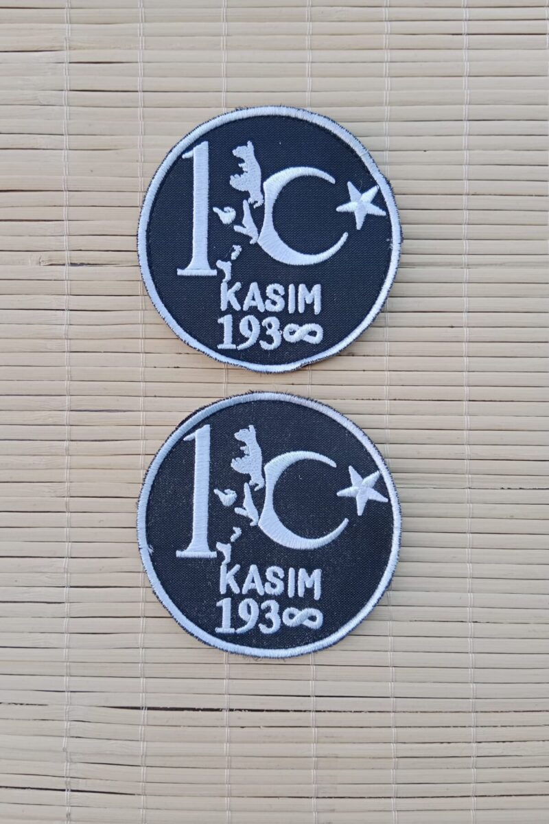 Siyah Beyaz Renkli 10 Kasım 1938 Atatürk Silüetli Nakış işlemeli Arma Peç Patch